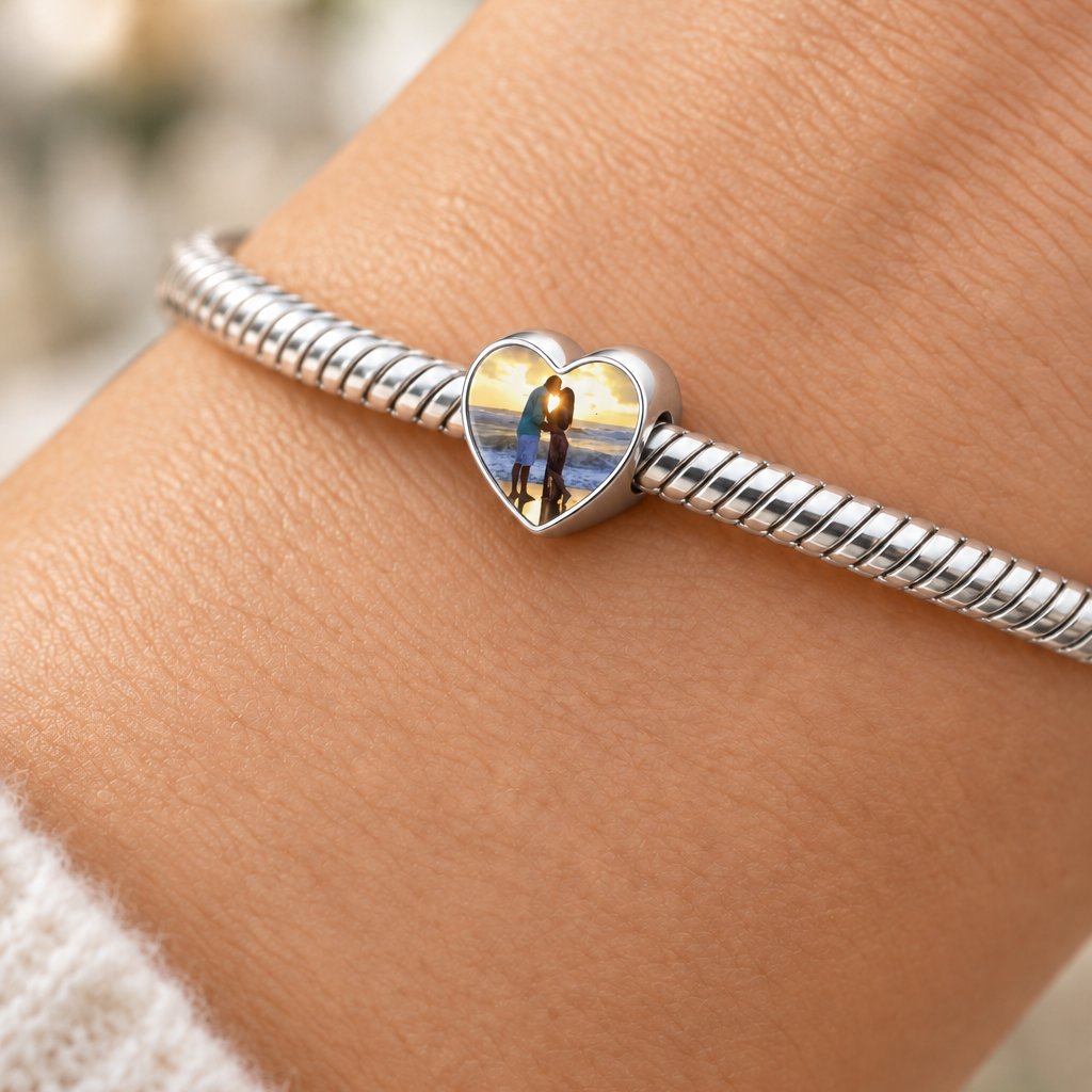 Charm on Bracelet - Correct Scale